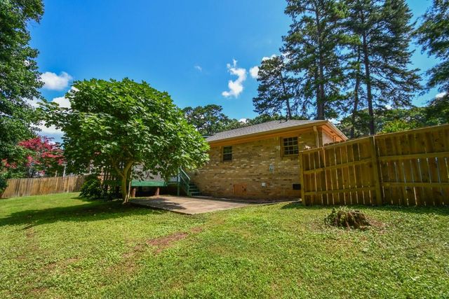 1397 Ridgewood Drive SW, Lilburn, GA 30047
