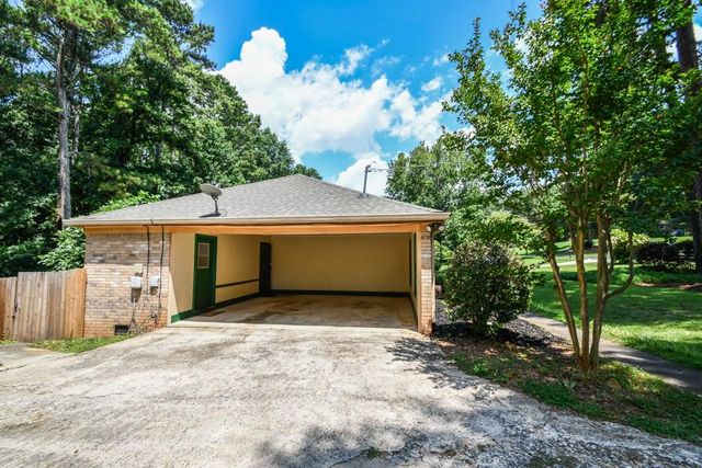 1397 Ridgewood Drive SW, Lilburn, GA 30047