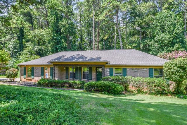 1397 Ridgewood Drive SW, Lilburn, GA 30047