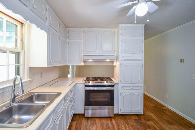 1397 Ridgewood Drive SW, Lilburn, GA 30047