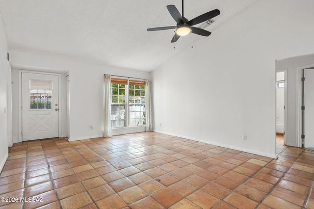 4050 W Braemore Street, Tucson, AZ 85742