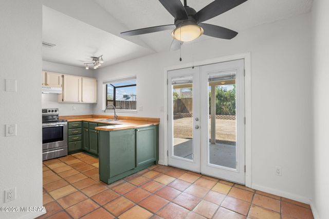4050 W Braemore Street, Tucson, AZ 85742