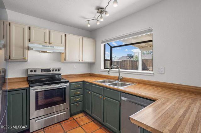 4050 W Braemore Street, Tucson, AZ 85742