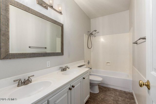 7039 S GOLFSIDE Lane, Phoenix, AZ 85042