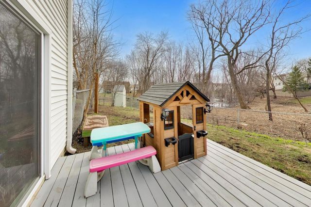 5083 Chambers Drive, Hoffman Estates, IL 60010