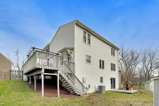 5083 Chambers Drive, Hoffman Estates, IL 60010