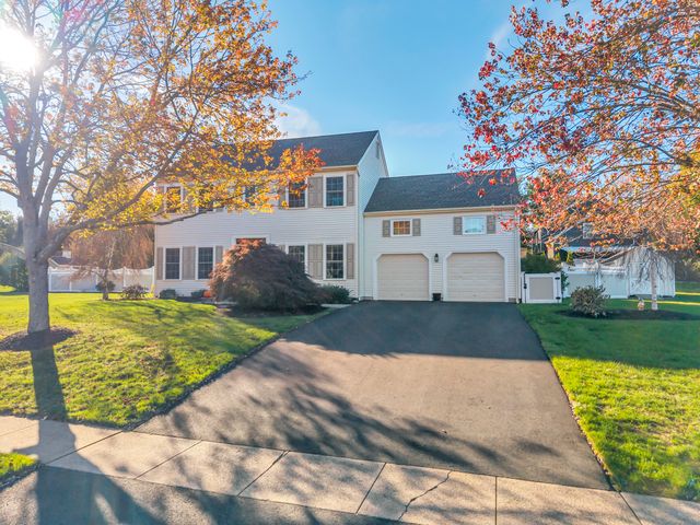 3 Trailside Drive, Wallingford, CT 06492