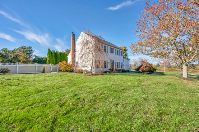 3 Trailside Drive, Wallingford, CT 06492
