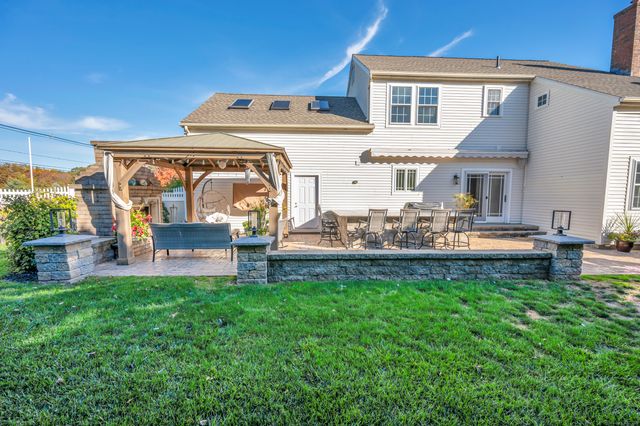 3 Trailside Drive, Wallingford, CT 06492