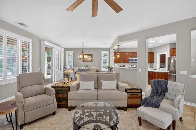 404 Mossy Ct, Lincoln, CA 95648