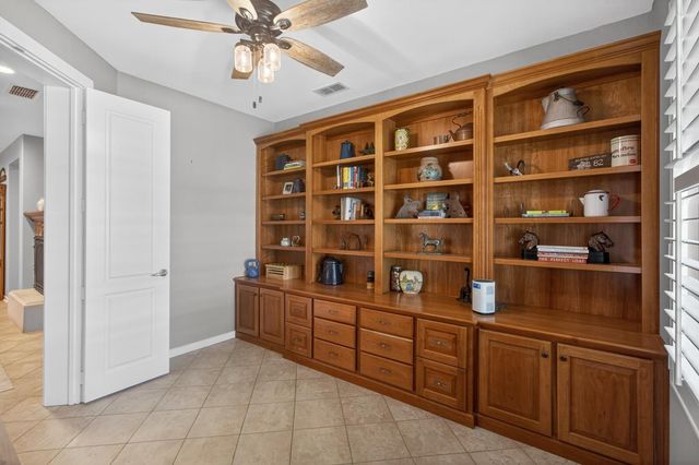 404 Mossy Ct, Lincoln, CA 95648