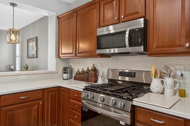 404 Mossy Ct, Lincoln, CA 95648