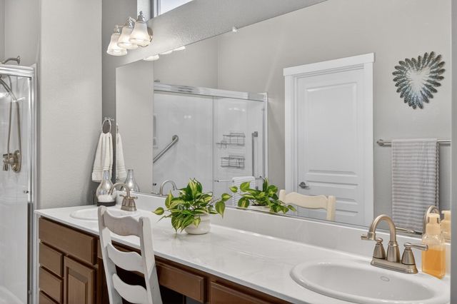 404 Mossy Ct, Lincoln, CA 95648