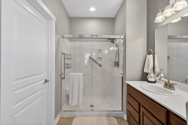 404 Mossy Ct, Lincoln, CA 95648