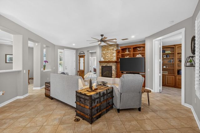 404 Mossy Ct, Lincoln, CA 95648