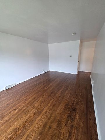13810 S La Salle Street 1, Riverdale, IL 60827