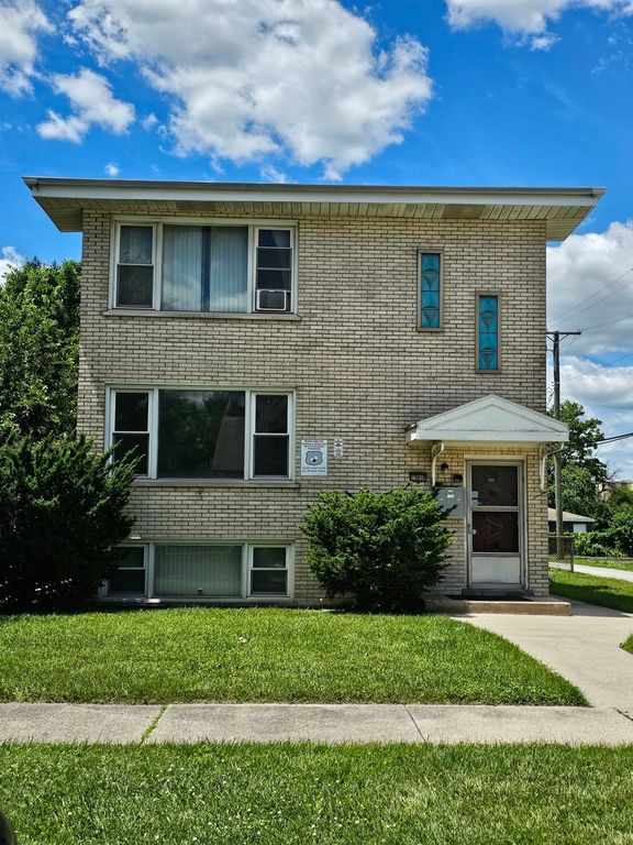 13810 S La Salle Street 1, Riverdale, IL 60827