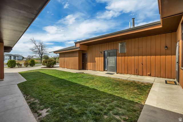 2318 W 3650 S, West Valley City, UT 84119