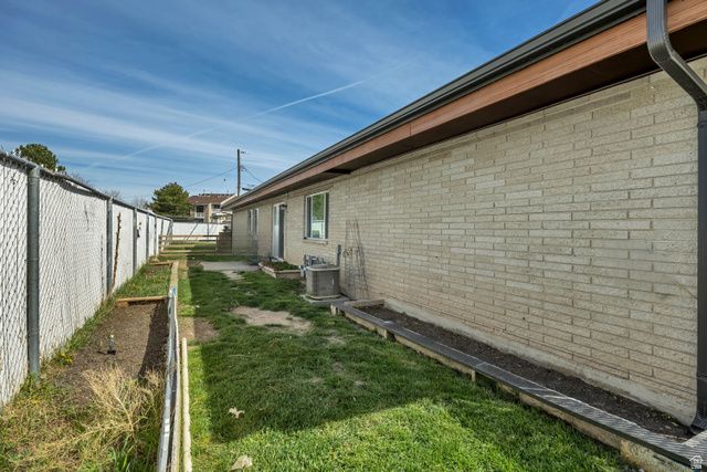 2318 W 3650 S, West Valley City, UT 84119