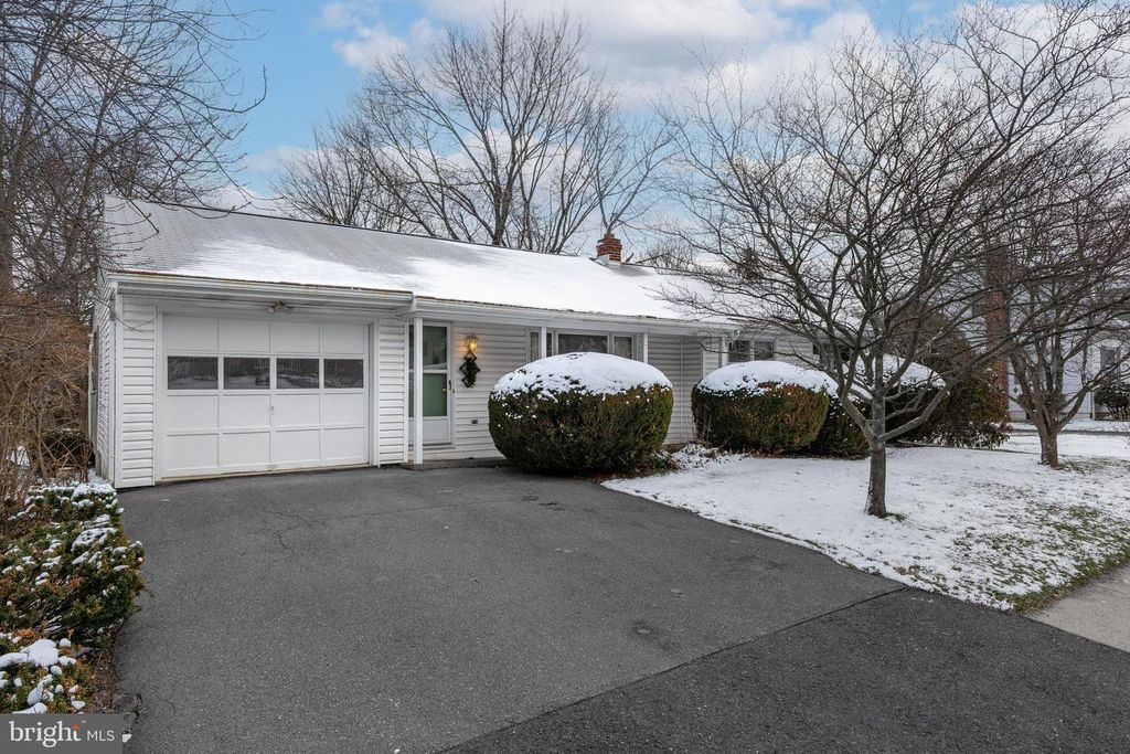 239 W MAIN ST, Boalsburg, PA 16827