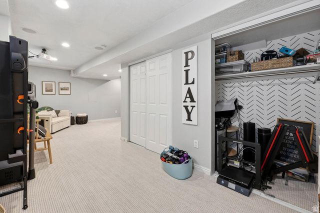 6708 S TICKLEGRASS RD, West Jordan, UT 84081