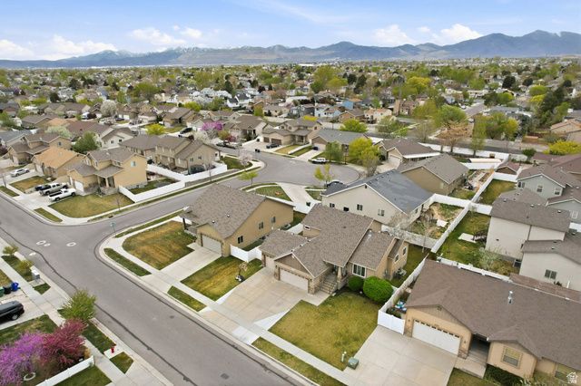 6708 S TICKLEGRASS RD, West Jordan, UT 84081