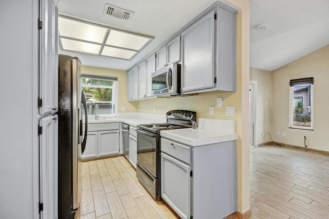 6359 Slippery Creek Lane, Citrus Heights, CA 95621