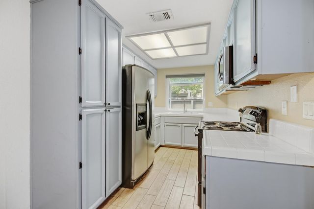 6359 Slippery Creek Lane, Citrus Heights, CA 95621