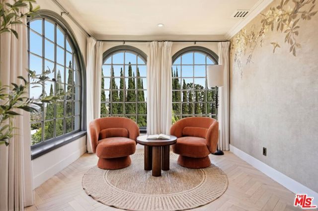8244 Skyline Drive, Los Angeles, CA 90046