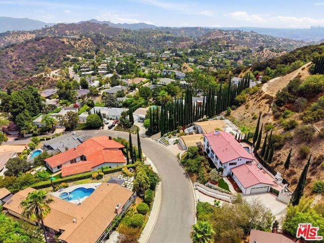 8244 Skyline Drive, Los Angeles, CA 90046