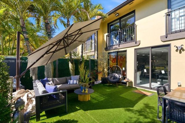 3629 Estepona Ave E-27, Doral, FL 33178