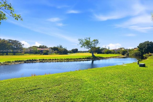 3629 Estepona Ave E-27, Doral, FL 33178