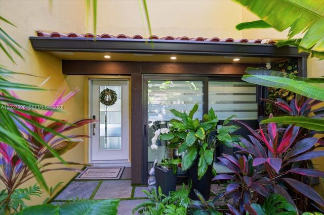 3629 Estepona Ave E-27, Doral, FL 33178