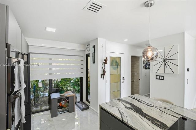 3629 Estepona Ave E-27, Doral, FL 33178
