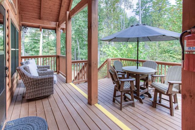 2423 Paradise Falls Way Way, Sevierville, TN 37862