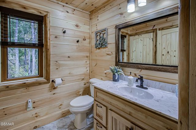 2423 Paradise Falls Way Way, Sevierville, TN 37862