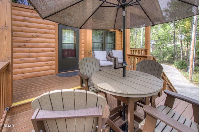 2423 Paradise Falls Way Way, Sevierville, TN 37862