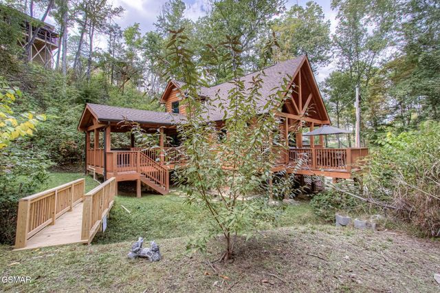 2423 Paradise Falls Way Way, Sevierville, TN 37862