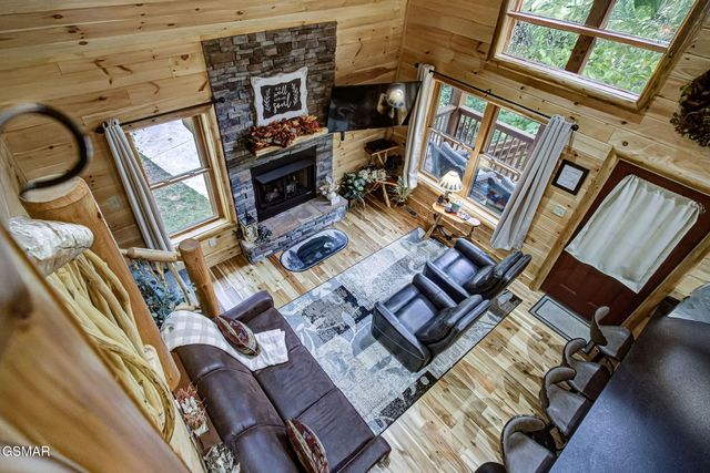 2423 Paradise Falls Way Way, Sevierville, TN 37862