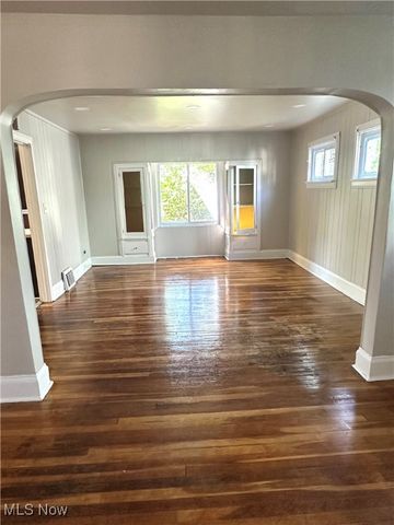 3246 E 137th Street, Cleveland, OH 44120