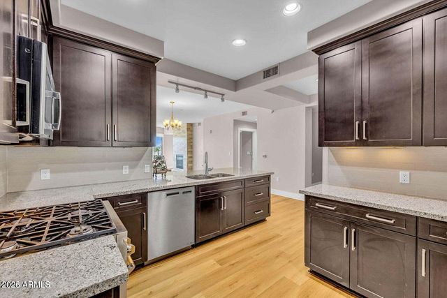 4803 N WOODMERE FAIRWAY -- 2006, Scottsdale, AZ 85251