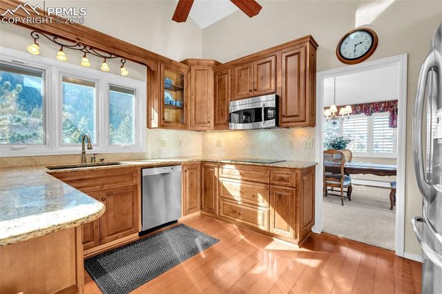 7116 Fox Circle, Larkspur, CO 80118