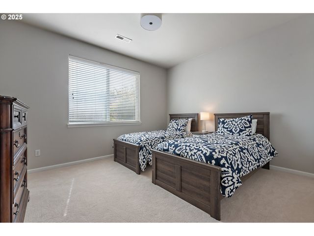 15702 Sw SNOWY OWL Ln, Beaverton, OR 97007