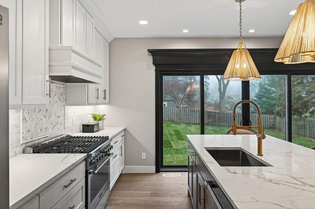 5101 Colonial Drive, Golden Valley, MN 55422