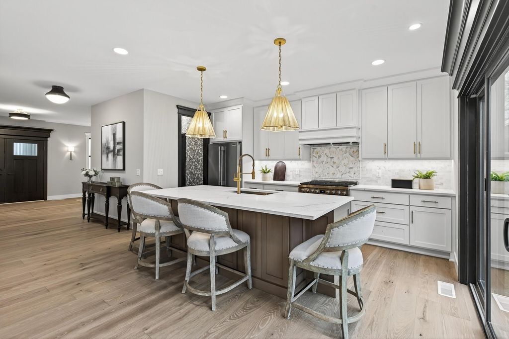 5101 Colonial Drive, Golden Valley, MN 55422 — photo 3
