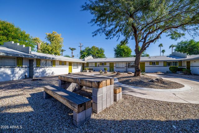 2947 N 39TH Street, Phoenix, AZ 85018