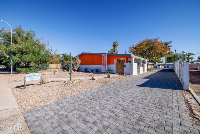2947 N 39TH Street, Phoenix, AZ 85018