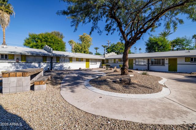 2947 N 39TH Street, Phoenix, AZ 85018
