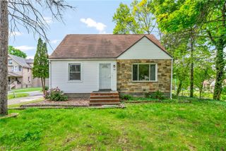 1574 East Avenue, Akron, OH 44314
