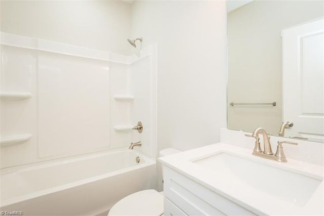 1009 Fairfield Drive, Yadkinville, NC 27055